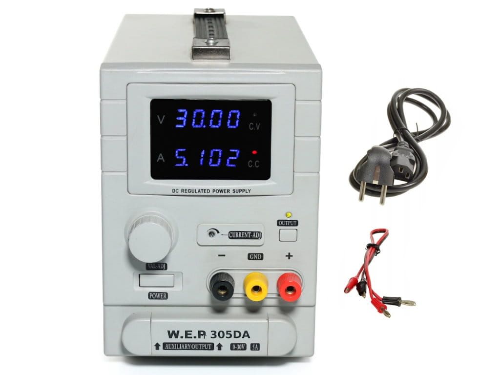 Zasilacz laboratoryjny WEP 305DA 30V 5A