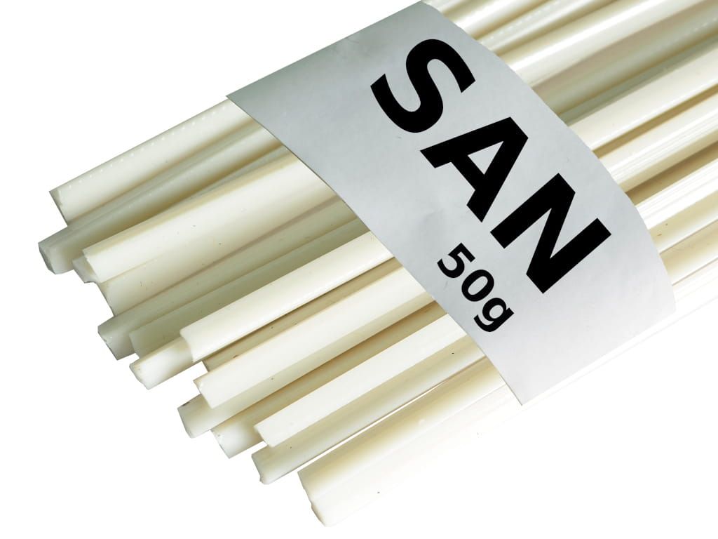 Tworzywo Plastik Spoiwo SAN Trójkąt 4mm 50g