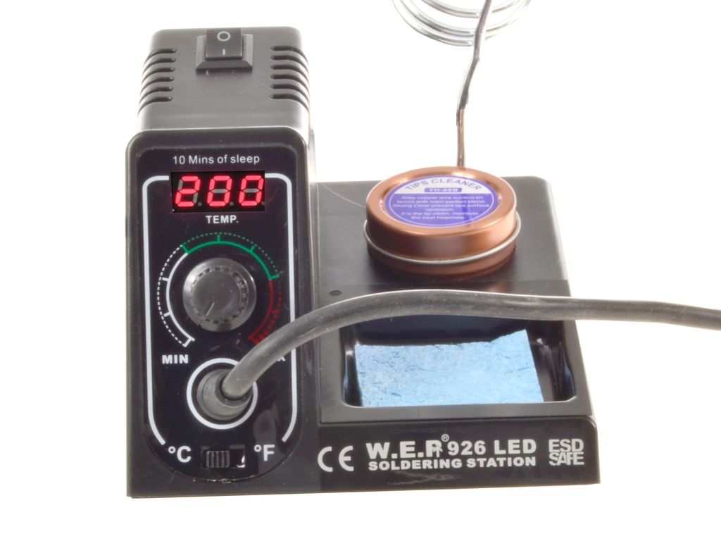 Stacja lutownicza kolbowa WEP 926 LED moc 75W z dodatkami