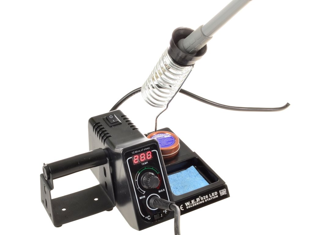 Stacja lutownicza kolbowa WEP 926 LED moc 75W z dodatkami